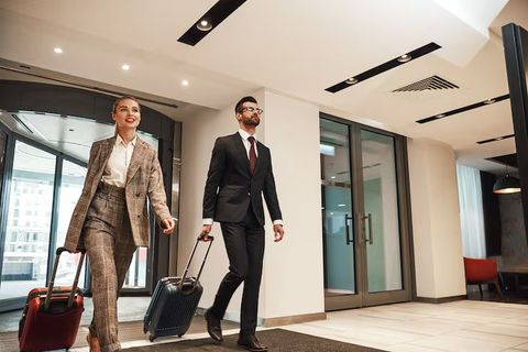 Business Hotels for Corporate Travelers: Smart Booking Guide